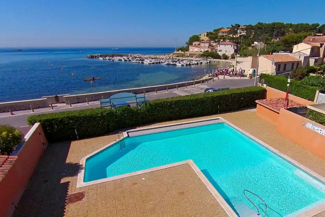Les Tamaris Provence-Alpes-Côte d'Azur - Martigues visuel 1/15 Les Tamaris Provence-Alpes-Côte d'Azur - Martigues visuel 1/15