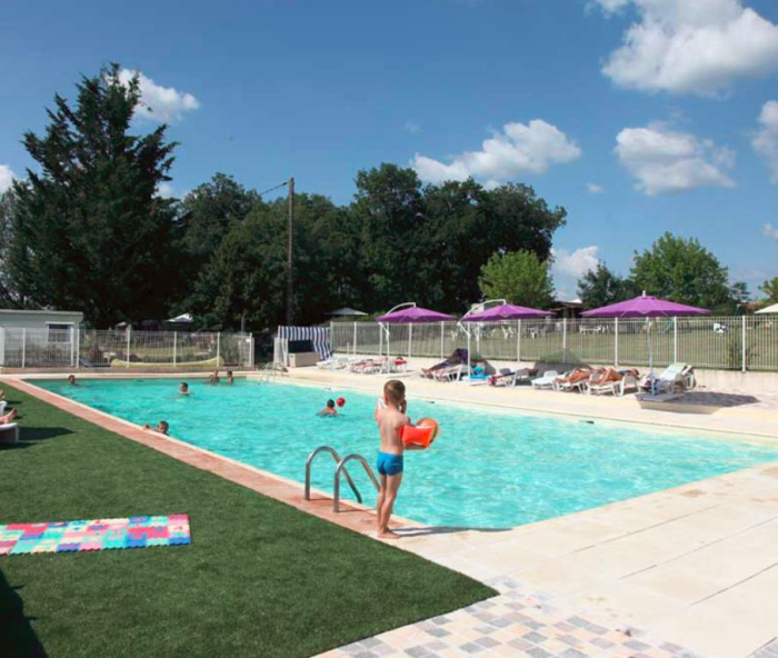 Camping Les Chenes Clairs - Condat