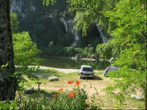 Camping La Rouviere - Vallon-Pont-d'Arc