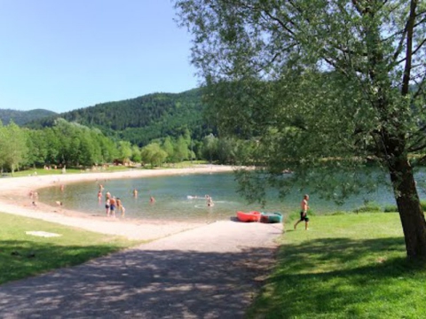 Camping - Saulxures-sur-Moselotte - Lotharingen - Le lac de la Moselotte - Image #1